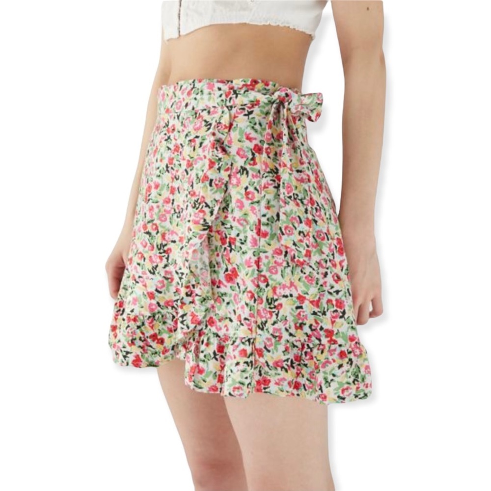 🌸New🌸 Urban Outfitters Floral Belted Toni mini Skirt Sz Xsmall NWT - Picture 7 of 9